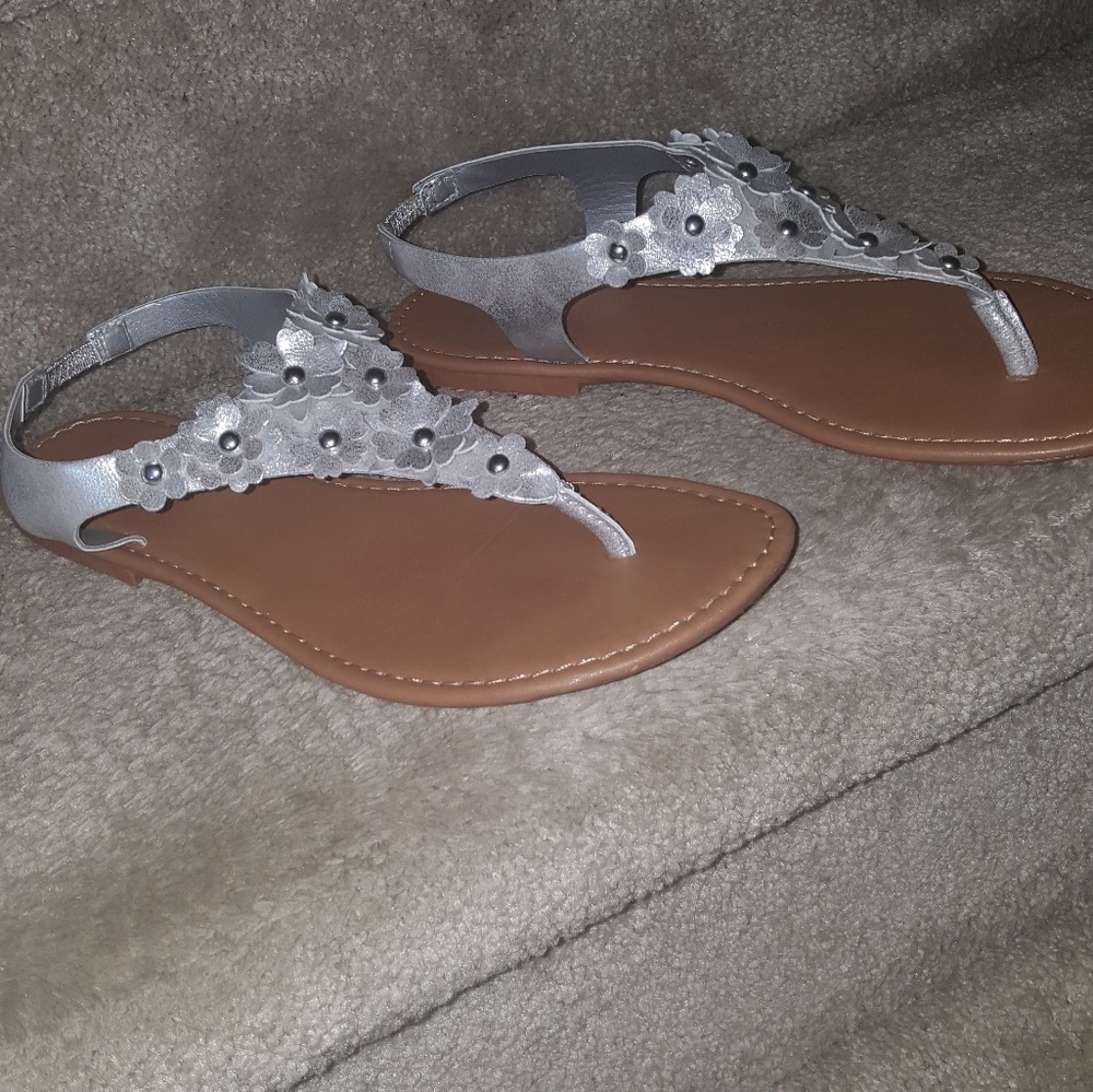 Candie's sandals - Picture 2 of 3